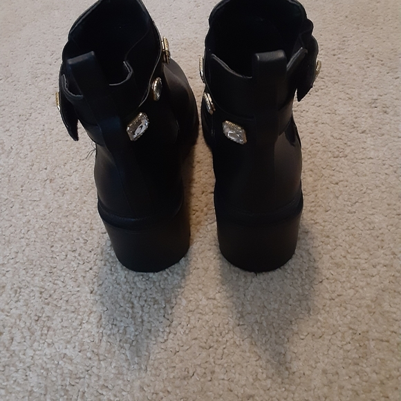 Nicole Miller Boots Size 9 - Picture 6 of 8